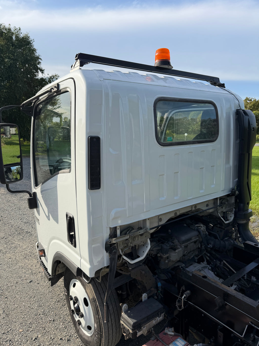 ISUZU NPR 200 tipper