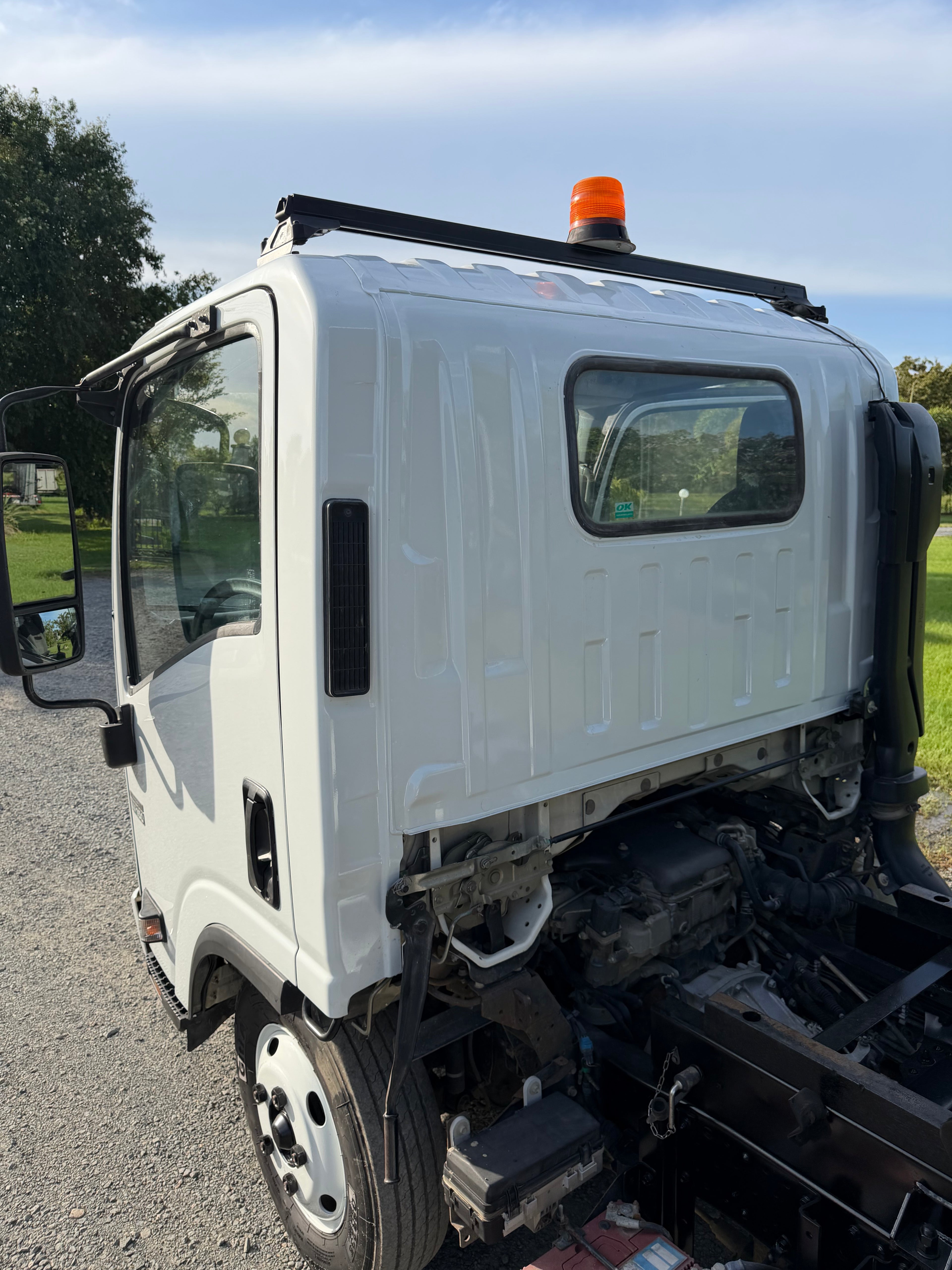 ISUZU NPR 200 tipper