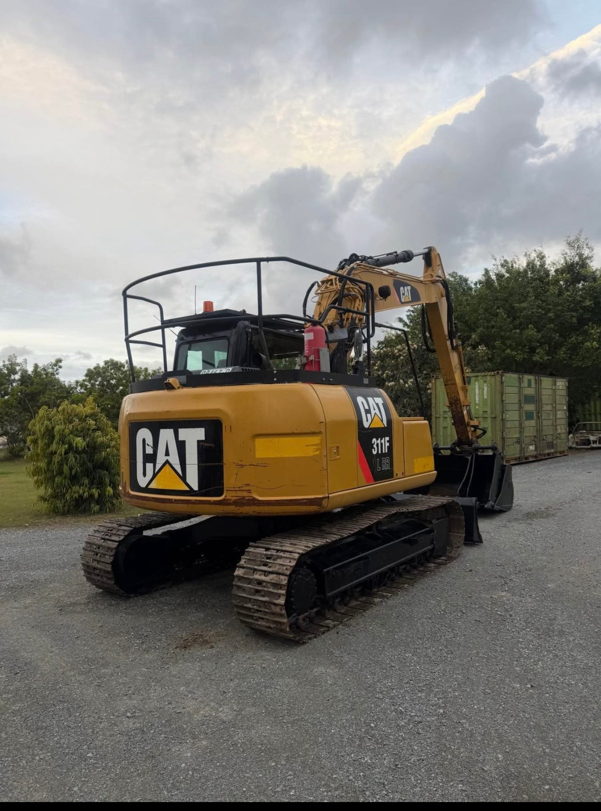 2015 Caterpillar  311F LRR