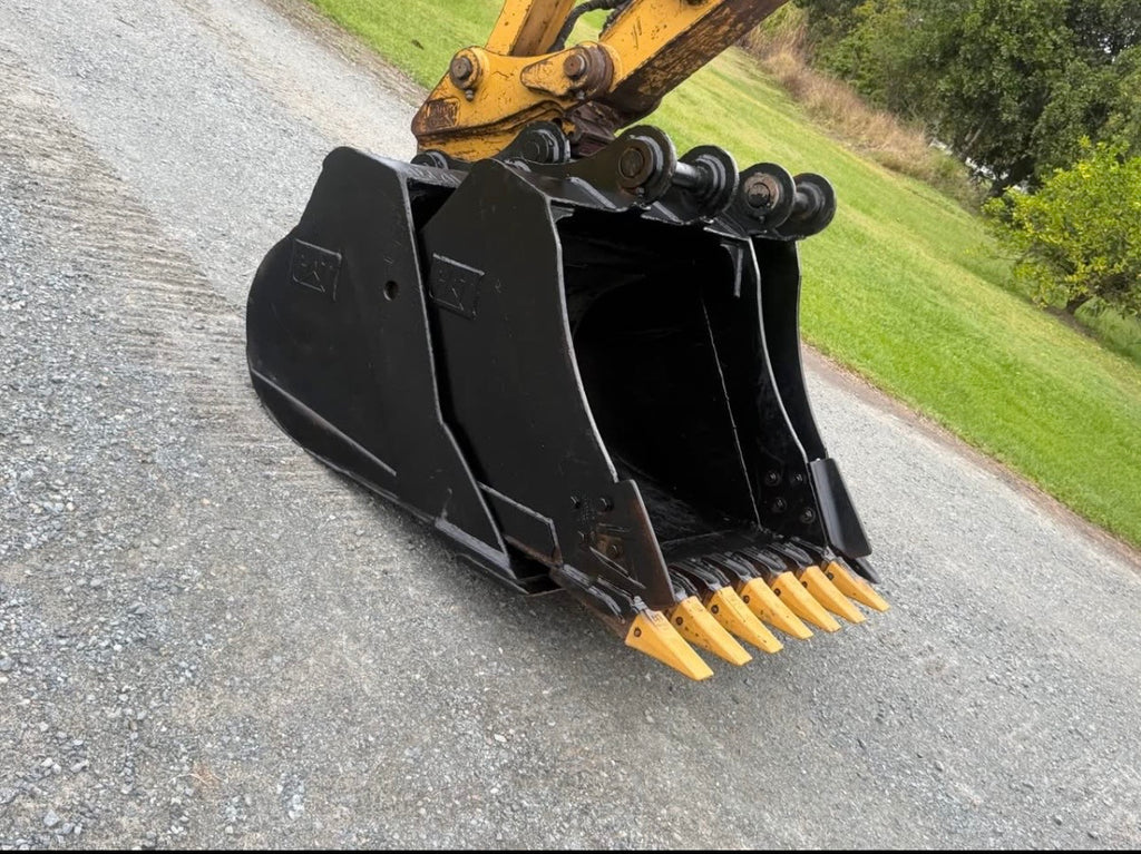 2015 Caterpillar  311F LRR