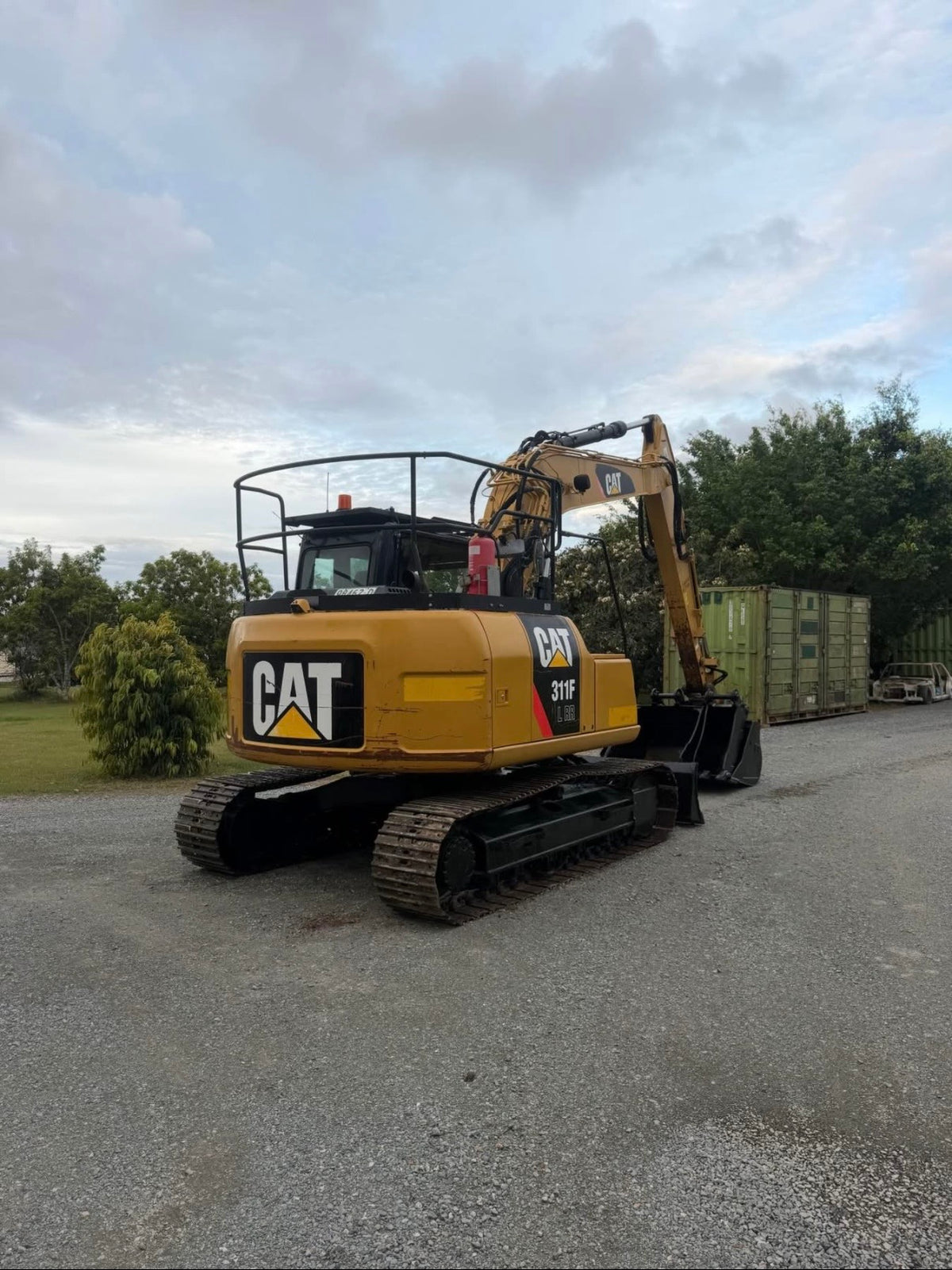 2015 Caterpillar  311F LRR