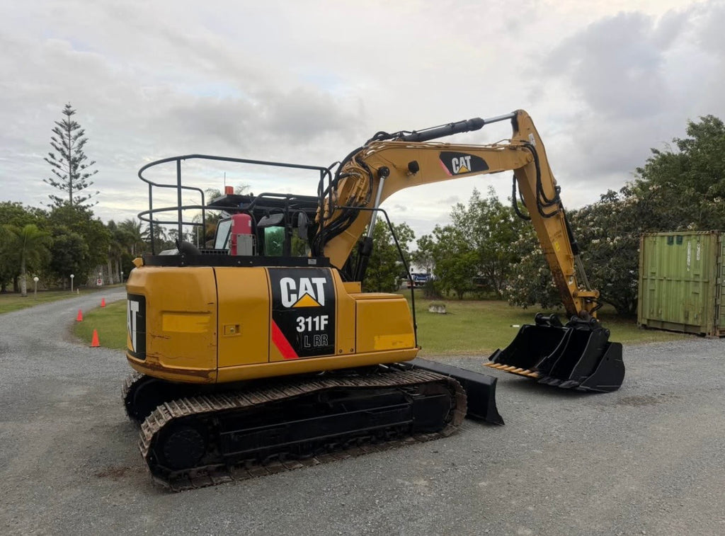 2015 Caterpillar  311F LRR
