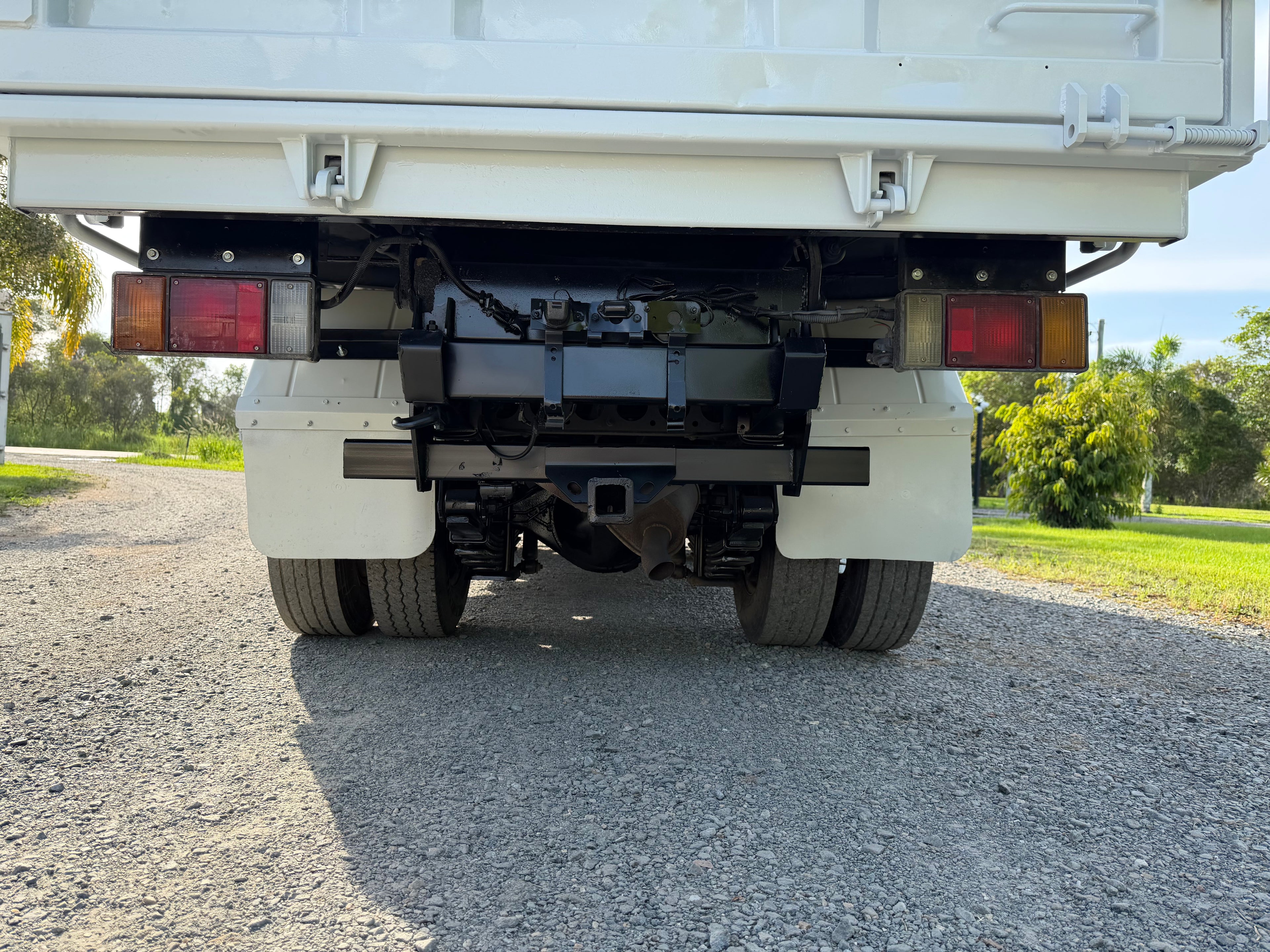 ISUZU NPR 200 tipper