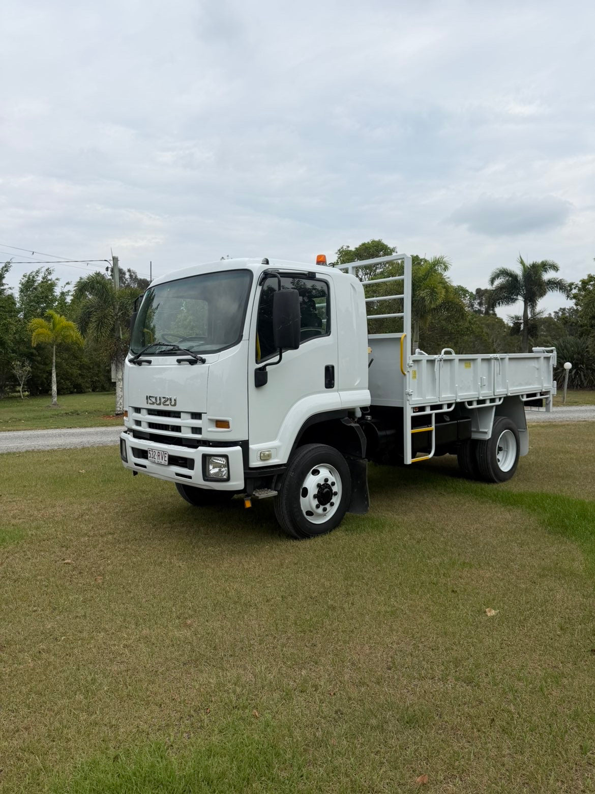 2011 Isuzu FSS 550 4x4 Tipper
