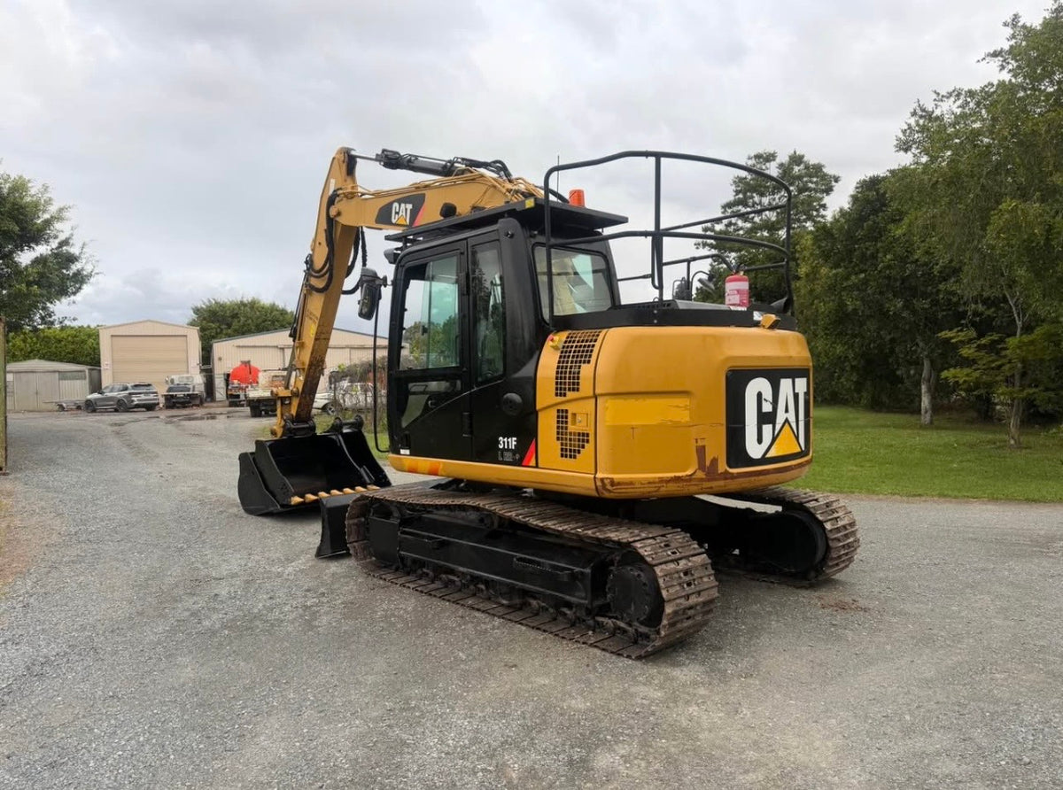 2015 Caterpillar  311F LRR