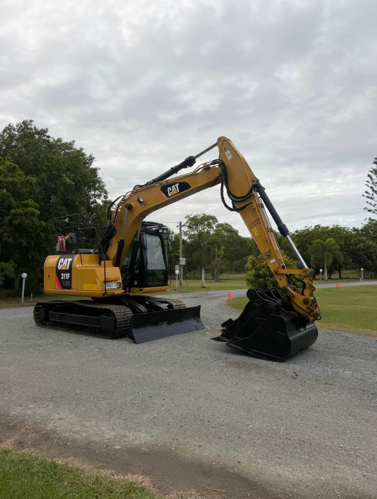 2015 Caterpillar  311F LRR