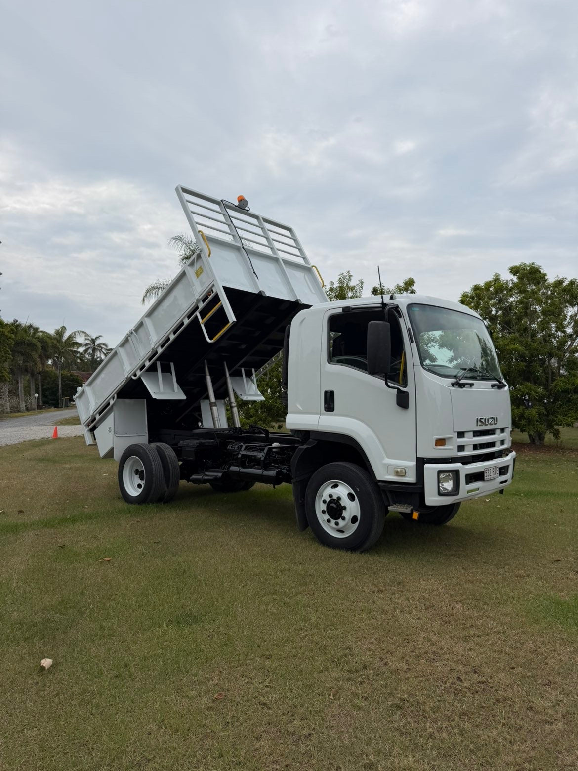 2011 Isuzu FSS 550 4x4 Tipper